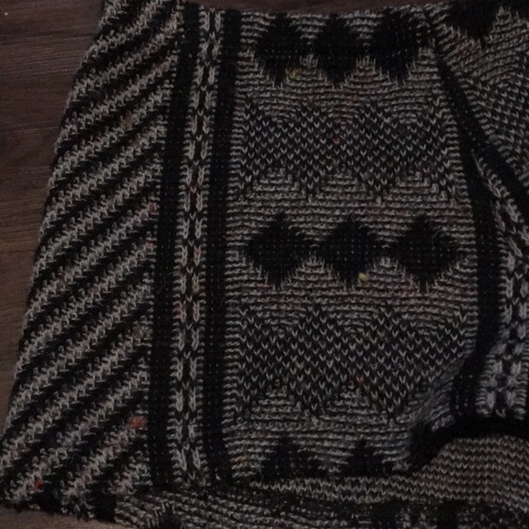 Knit Shorts - Picture 3 of 3